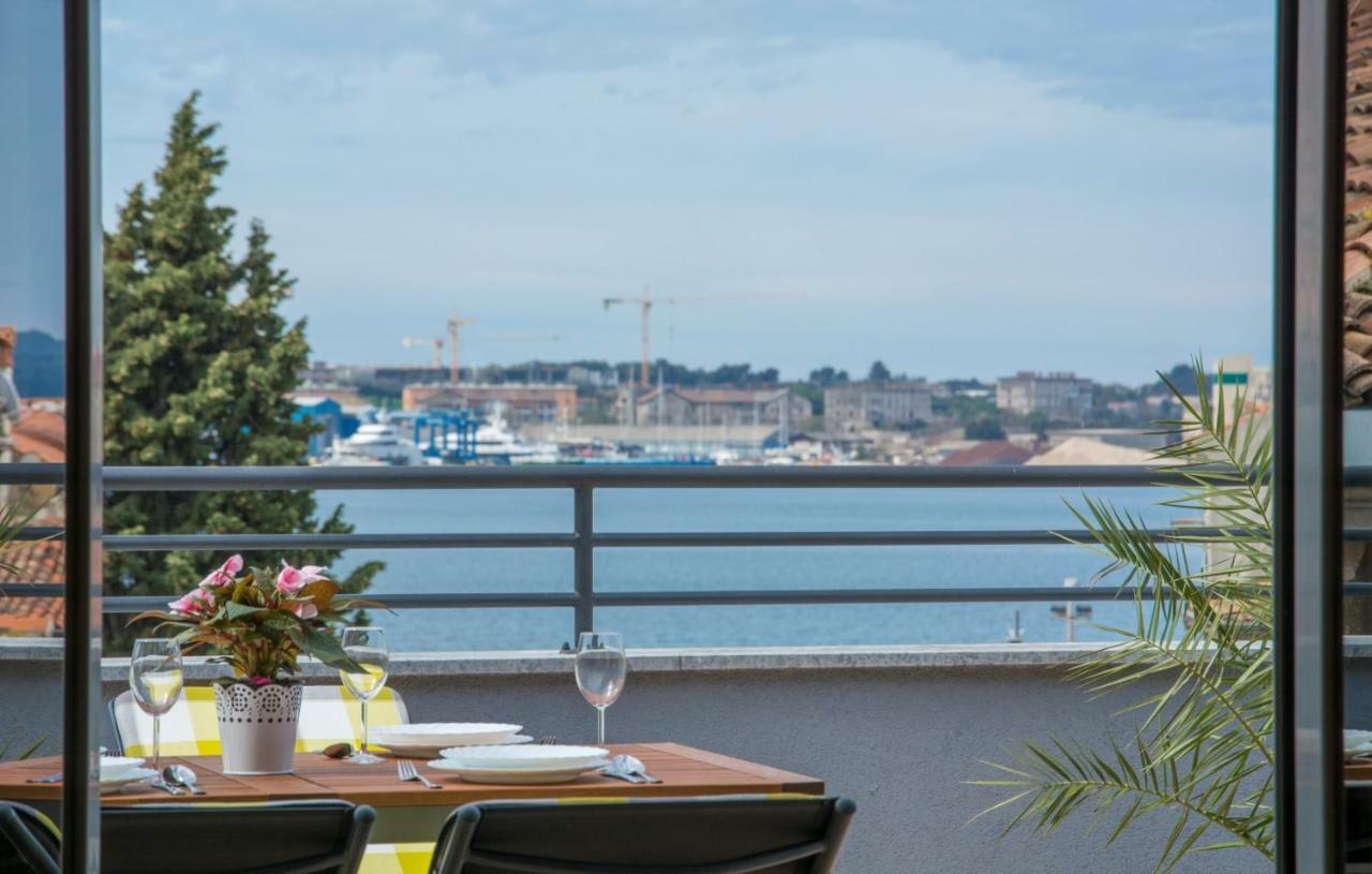City Centre Sea View Apartment Пула Экстерьер фото